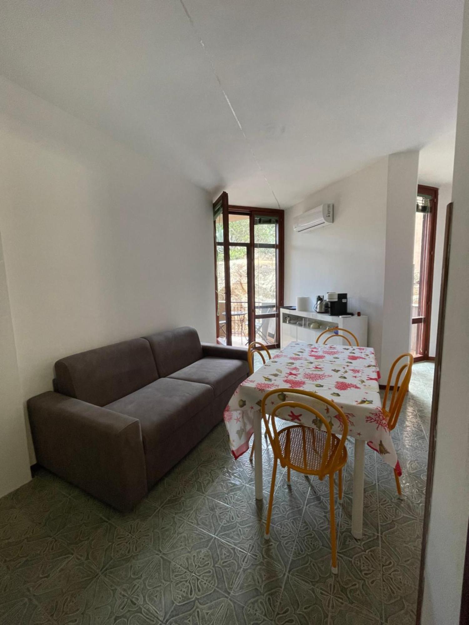 Gli Appartamenti Di Francuzzo Теулада Номер фото